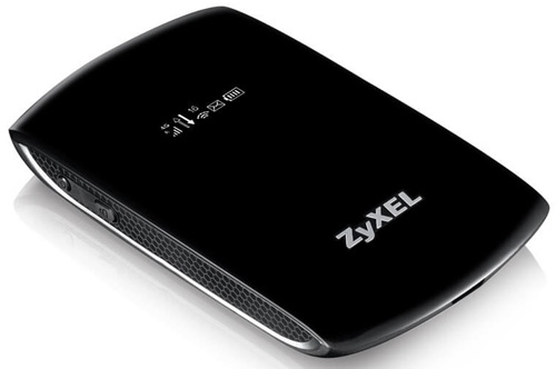 Портативный маршрутизатор LTE Zyxel WAH7706 (EOL)