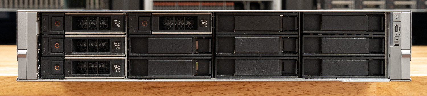 Dell PowerEdge R5715-2.png