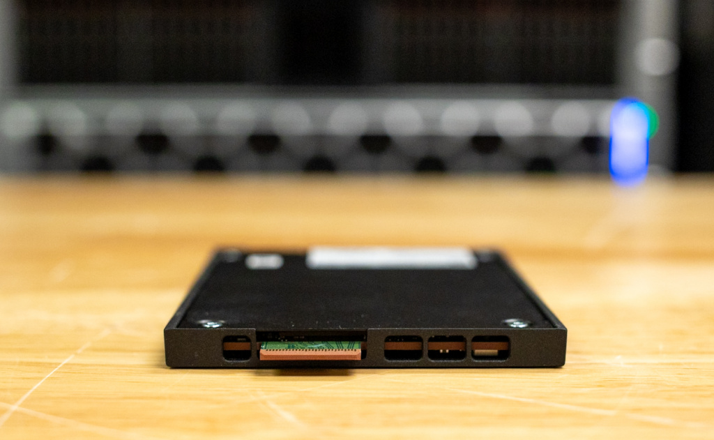 Micron-7600-MAX-3.jpg