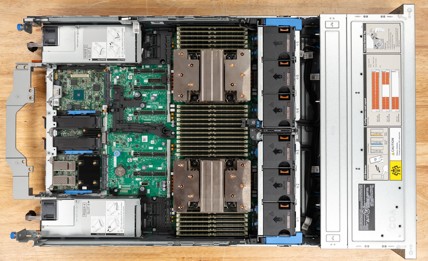 Внутренняя компоновка сервера Dell PowerEdge R770AP