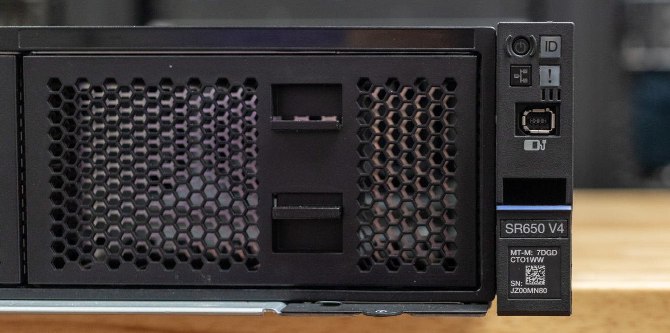 Lenovo-sr650v4-5.png