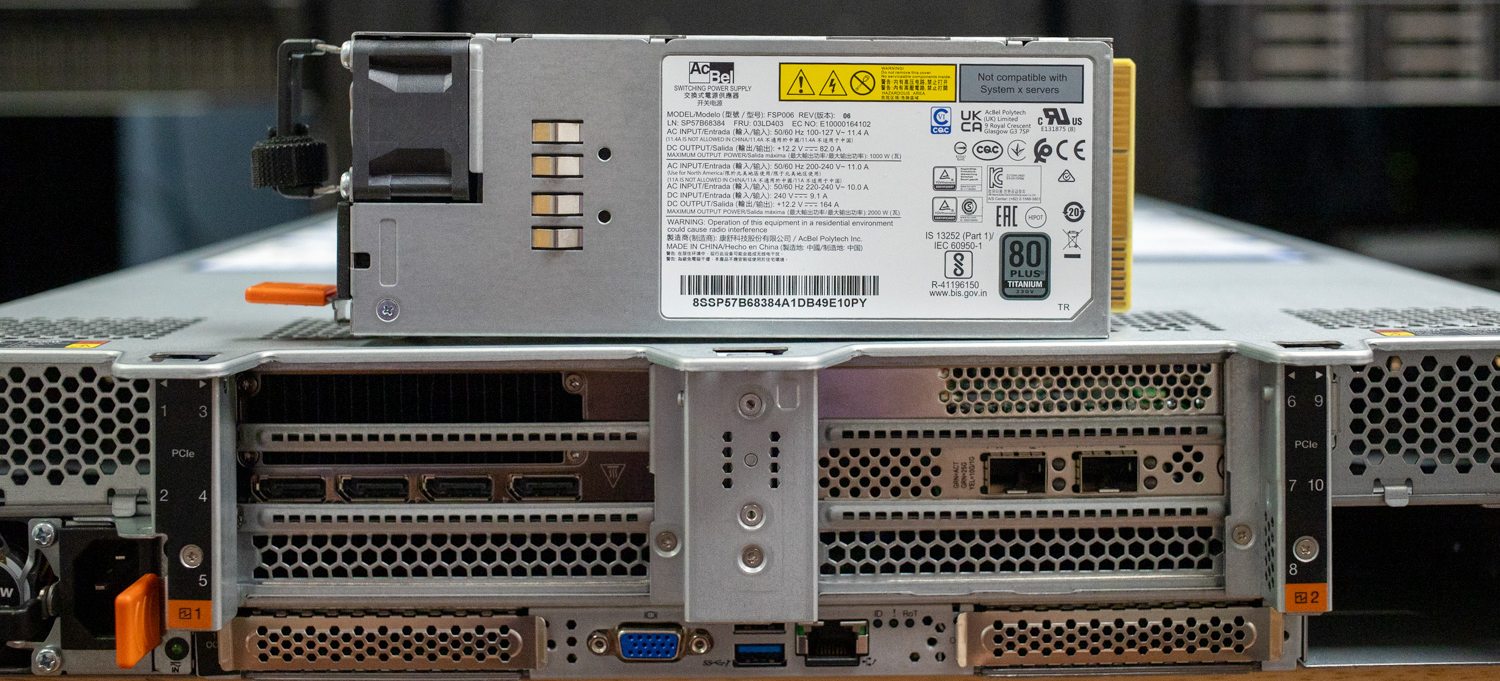 Lenovo-sr650v4-4.png