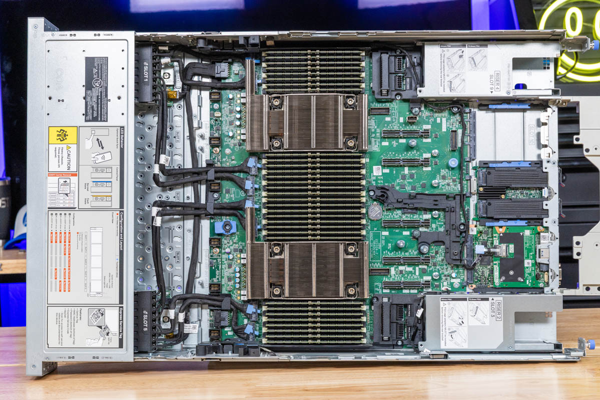 Сервер Dell PowerEdge R770 на процессорах Intel Xeon 6