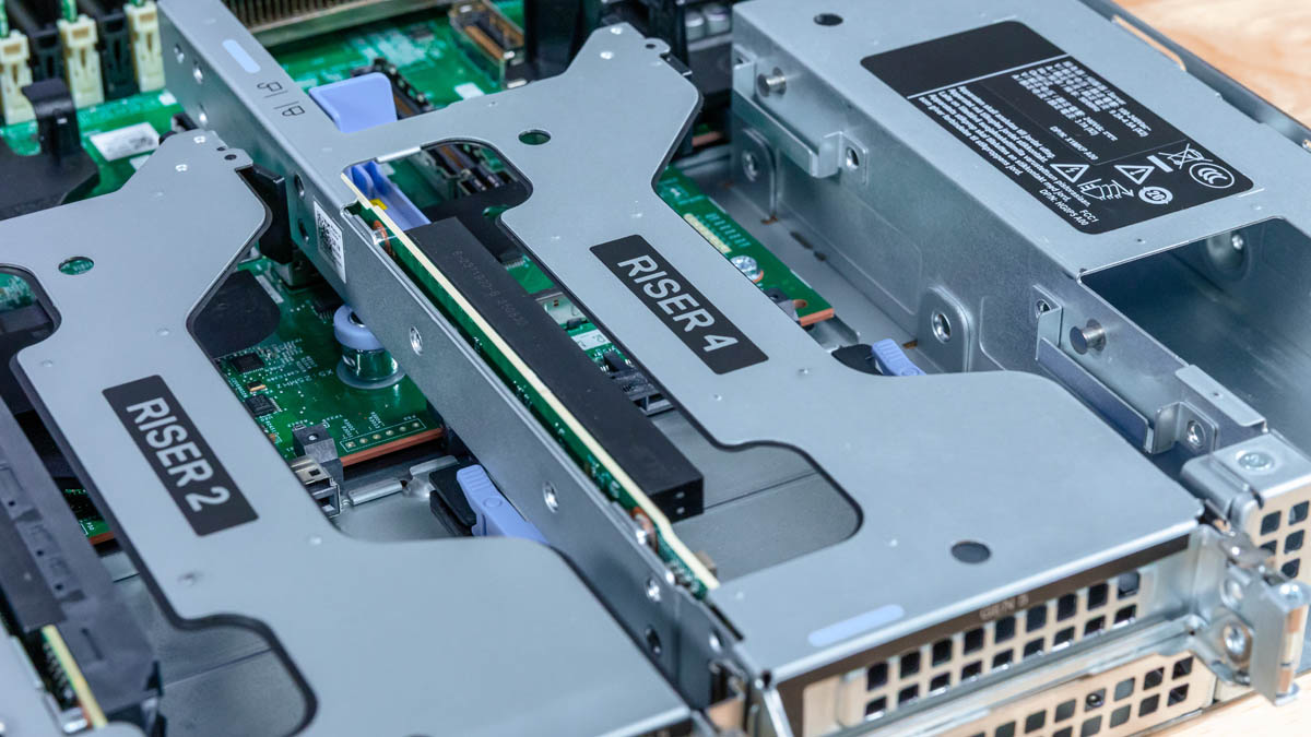 Dell PowerEdge R670 Riser 4