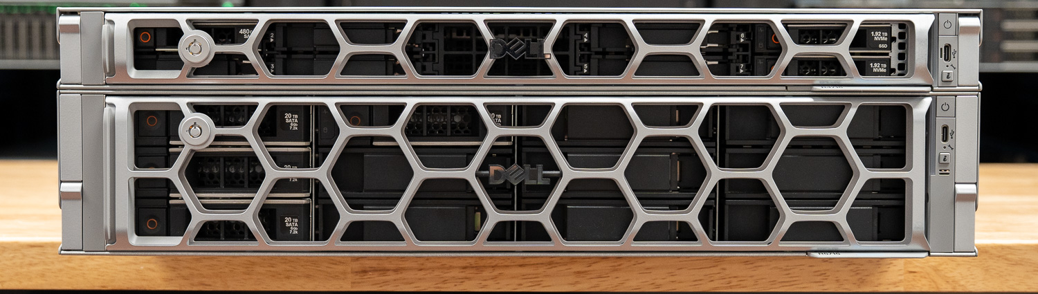 Dell PowerEdge R5715-3.png